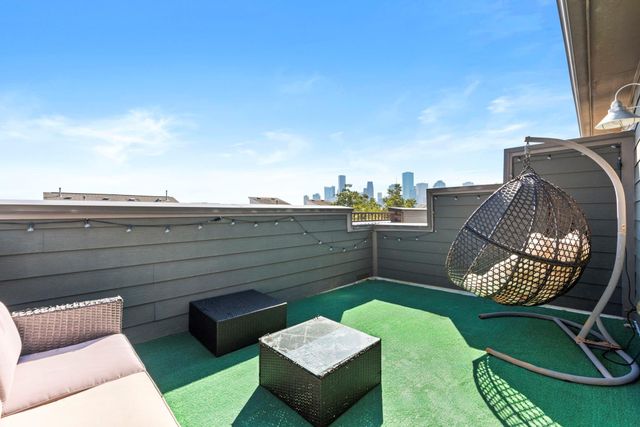 1925 Shearn Street, Houston, TX 77007