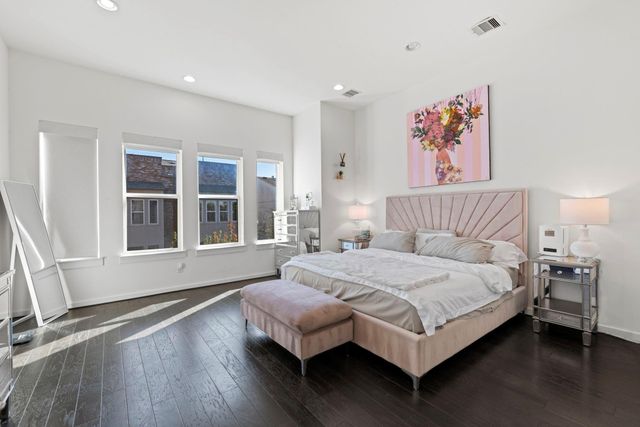 1925 Shearn Street, Houston, TX 77007