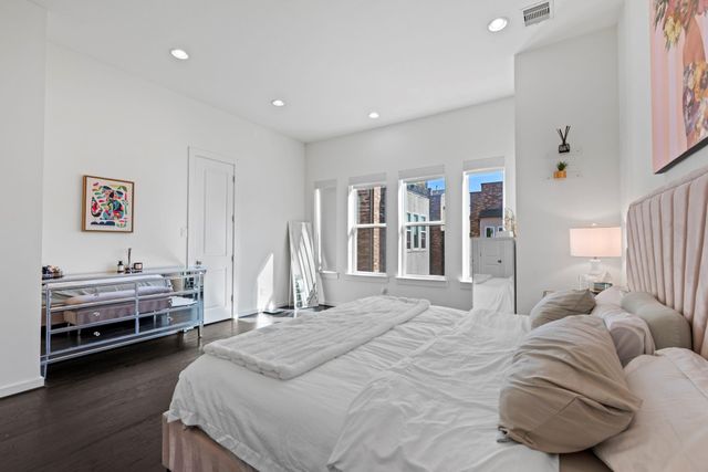 1925 Shearn Street, Houston, TX 77007