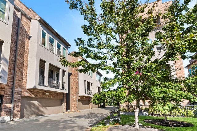 1925 Shearn Street, Houston, TX 77007