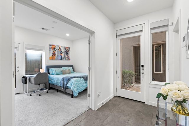 1925 Shearn Street, Houston, TX 77007