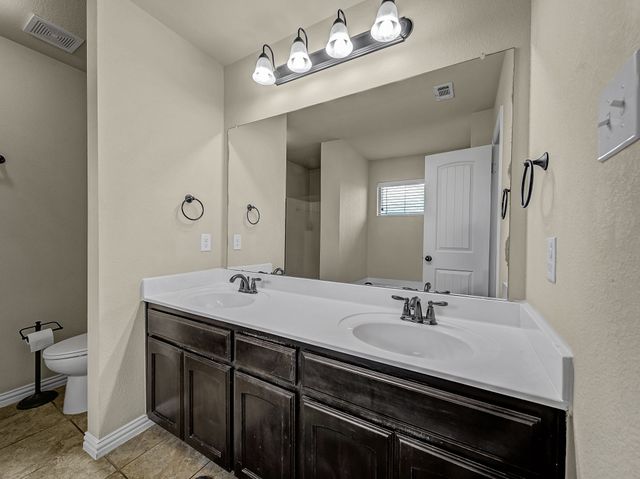 3501 Austin Street, Gainesville, TX 76240