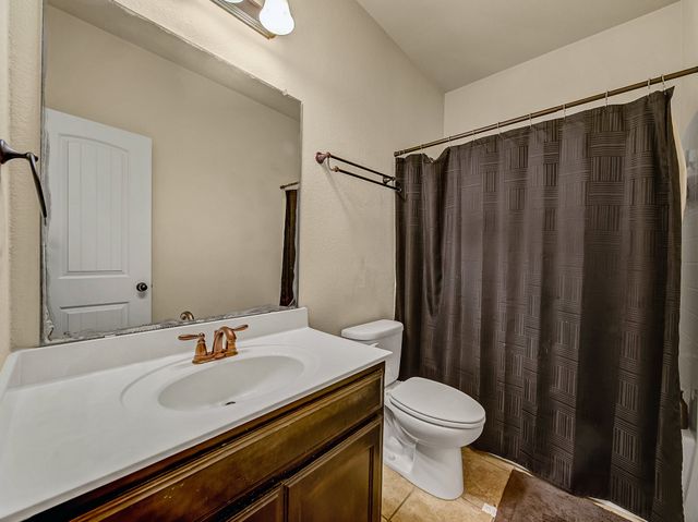 3501 Austin Street, Gainesville, TX 76240