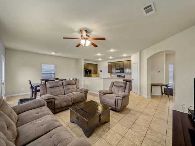 3501 Austin Street, Gainesville, TX 76240