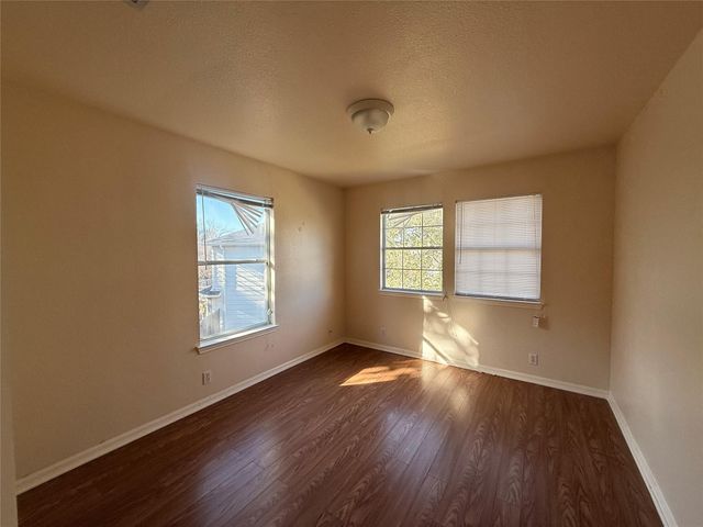 1713 Primrose LN, Leander, TX 78641