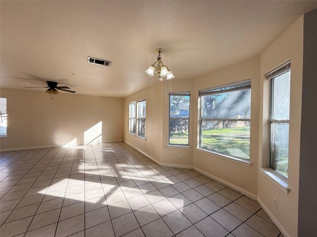 1713 Primrose LN, Leander, TX 78641