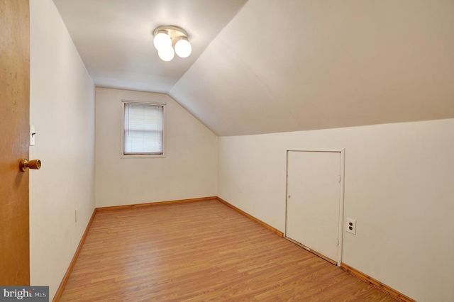 1836 W TRINDLE RD, Carlisle, PA 17013