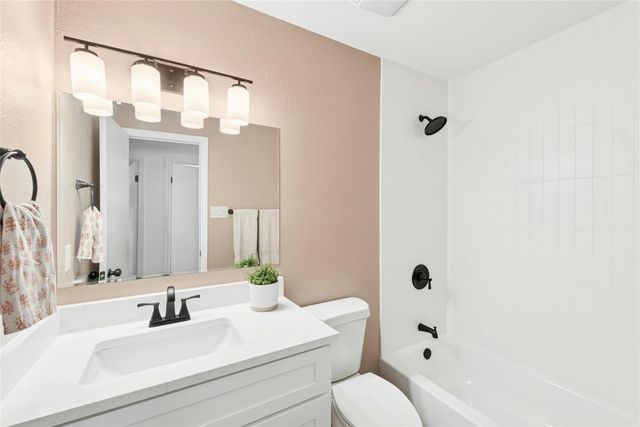 1407 Wayne DR, Round Rock, TX 78664