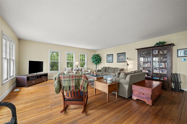 2815 Lake Pines Path, Saint Joseph, MI 49085