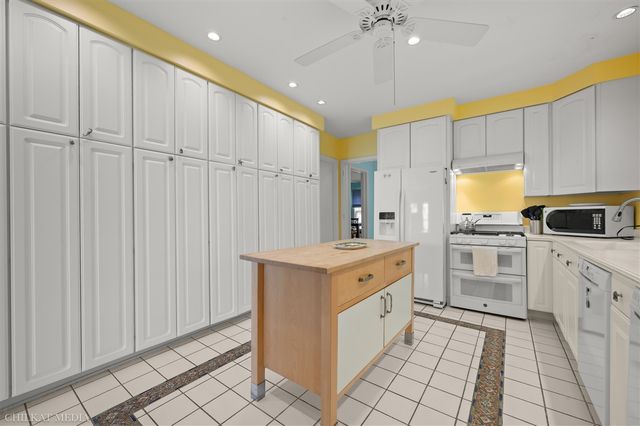 2815 Lake Pines Path, Saint Joseph, MI 49085