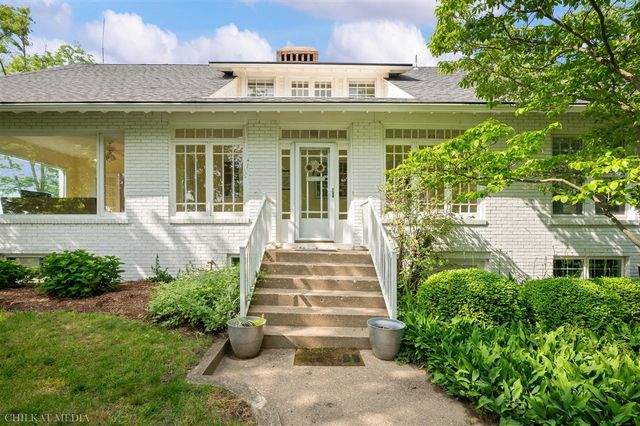 2815 Lake Pines Path, Saint Joseph, MI 49085