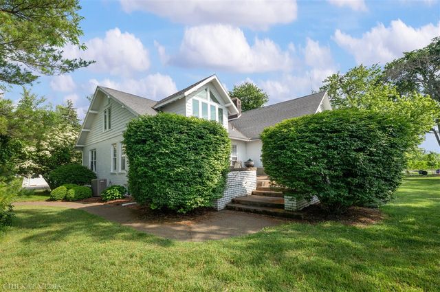 2815 Lake Pines Path, Saint Joseph, MI 49085