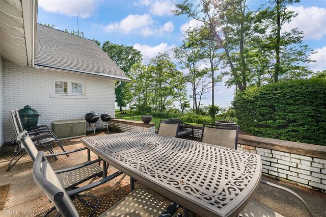 2815 Lake Pines Path, Saint Joseph, MI 49085