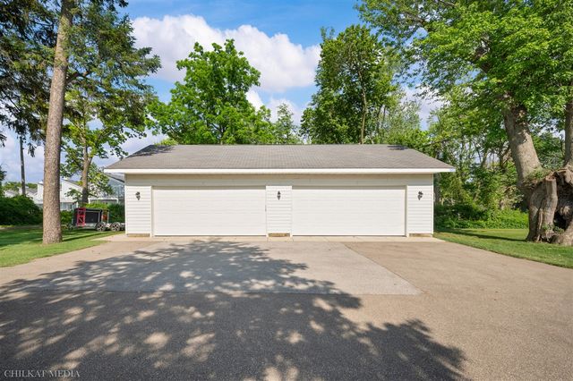 2815 Lake Pines Path, Saint Joseph, MI 49085