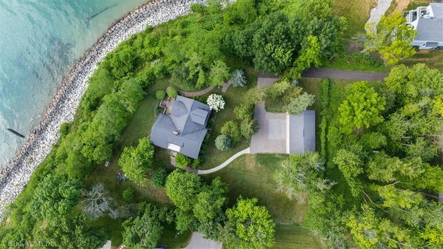 2815 Lake Pines Path, Saint Joseph, MI 49085