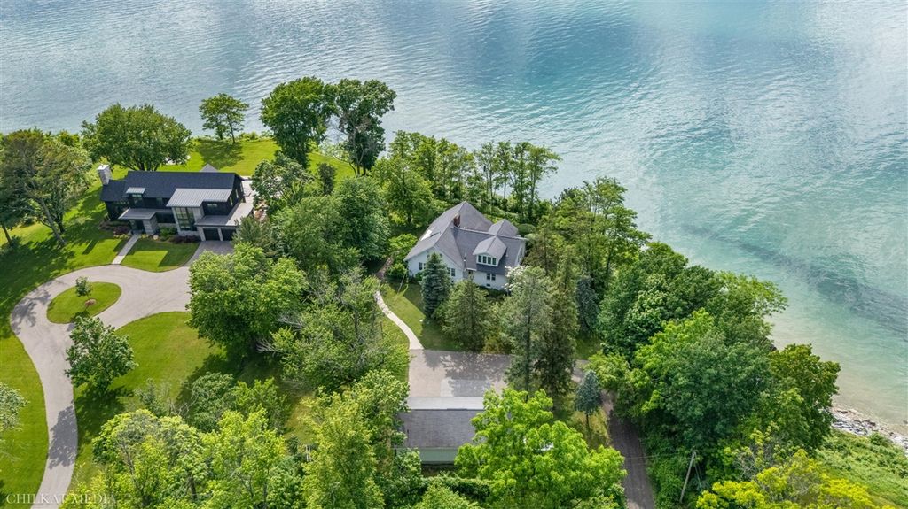 2815 Lake Pines Path, Saint Joseph, MI 49085
