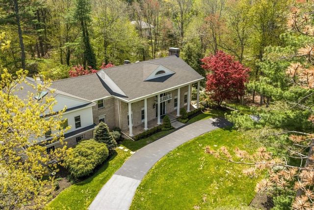 64 Country, Weston, MA 02493