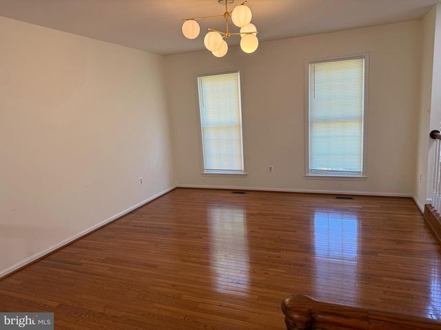 4637 LUXBERRY DR, Fairfax, VA 22032