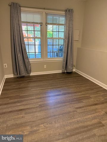 4637 LUXBERRY DR, Fairfax, VA 22032