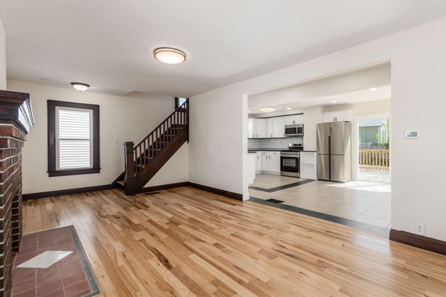 1156 S Champion Avenue, Columbus, OH 43206