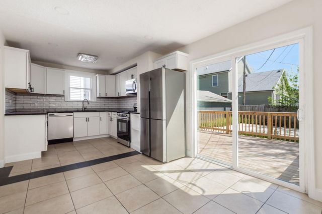 1156 S Champion Avenue, Columbus, OH 43206