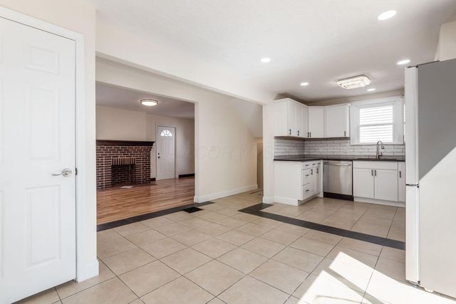1156 S Champion Avenue, Columbus, OH 43206