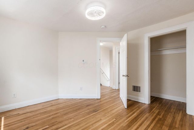 1156 S Champion Avenue, Columbus, OH 43206