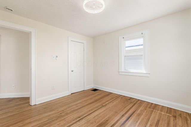 1156 S Champion Avenue, Columbus, OH 43206
