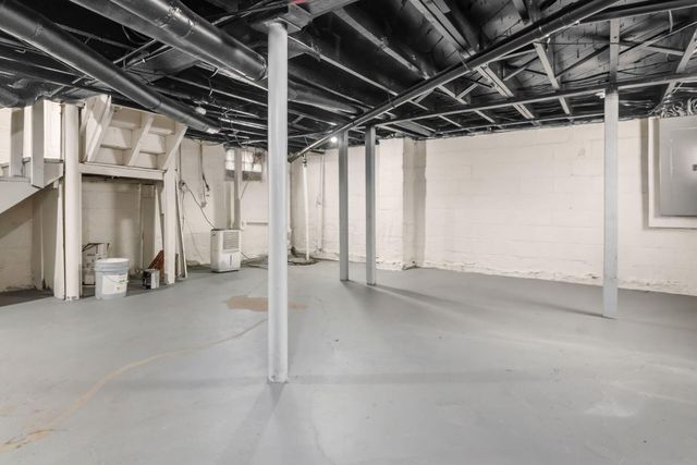 1156 S Champion Avenue, Columbus, OH 43206