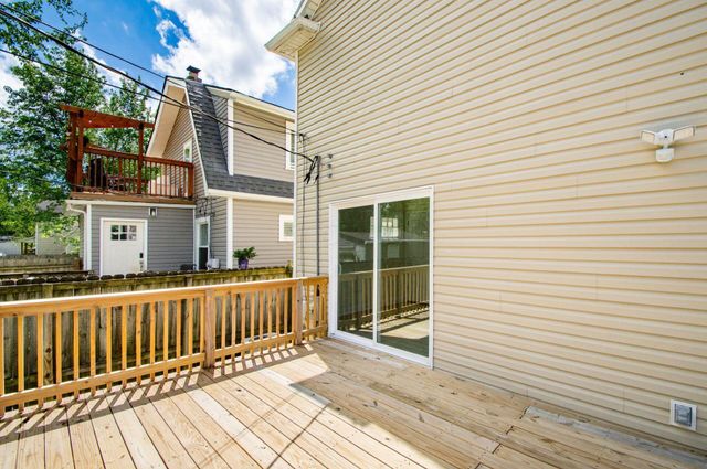 1156 S Champion Avenue, Columbus, OH 43206
