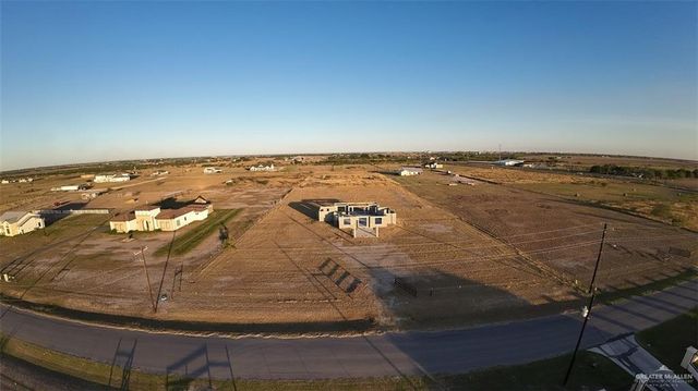 621 S J Hernandez Street, Weslaco, TX 78596