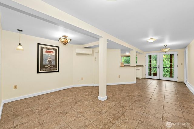 5630 21st Avenue SW, Seattle, WA 98114