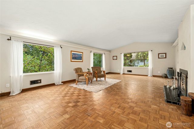 5630 21st Avenue SW, Seattle, WA 98114