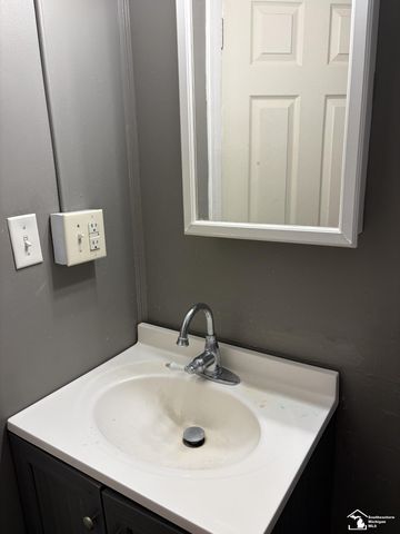 21 Lemerand Street, Monroe, MI 48162
