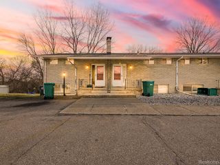 149 Huronview Court, White Lake Charter Township, MI 48386