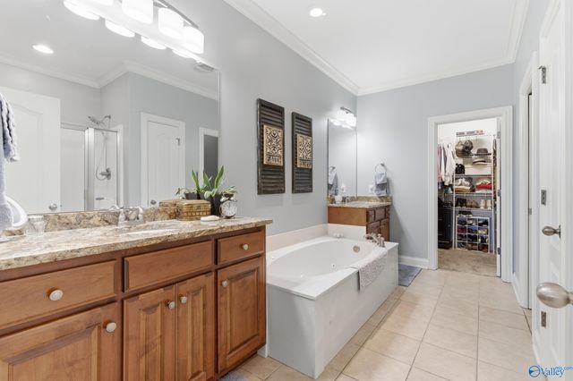 25155 Kingston Drive, Athens, AL 35613