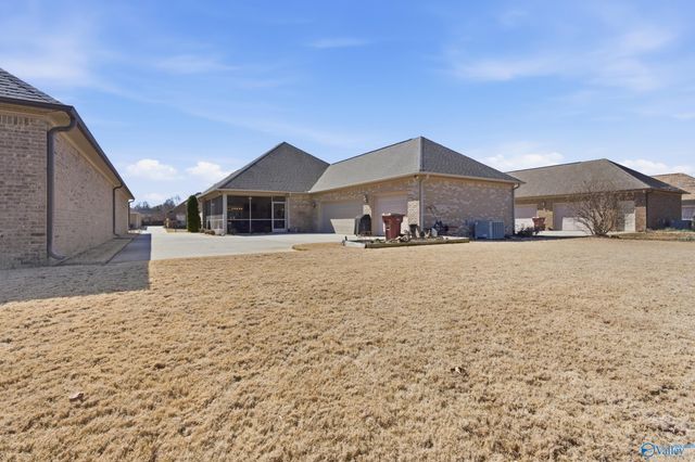 25155 Kingston Drive, Athens, AL 35613