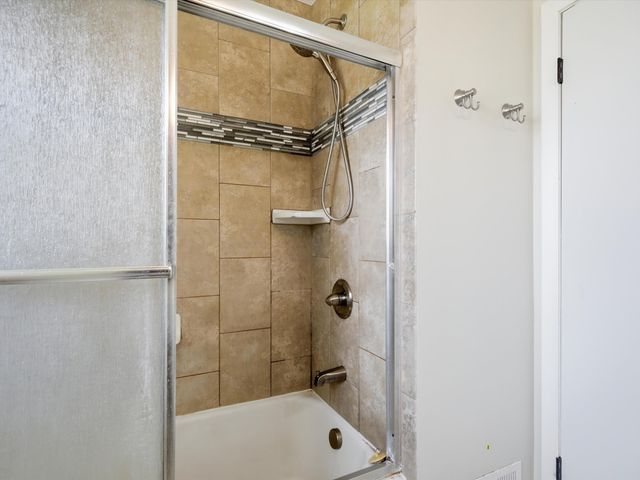 1181 Kay Parkway, Ann Arbor, MI 48103