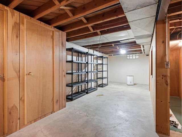 1181 Kay Parkway, Ann Arbor, MI 48103