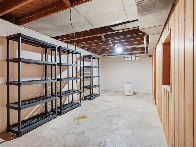1181 Kay Parkway, Ann Arbor, MI 48103