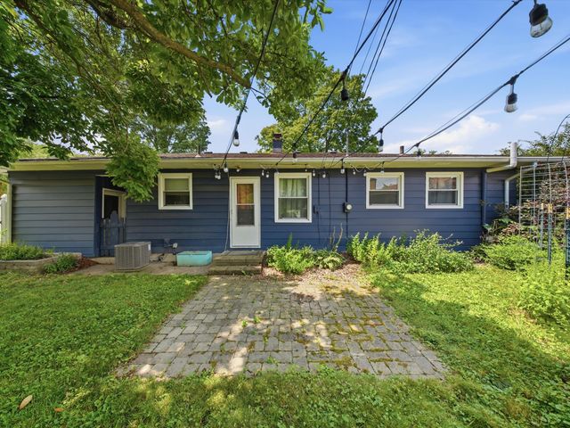 1181 Kay Parkway, Ann Arbor, MI 48103