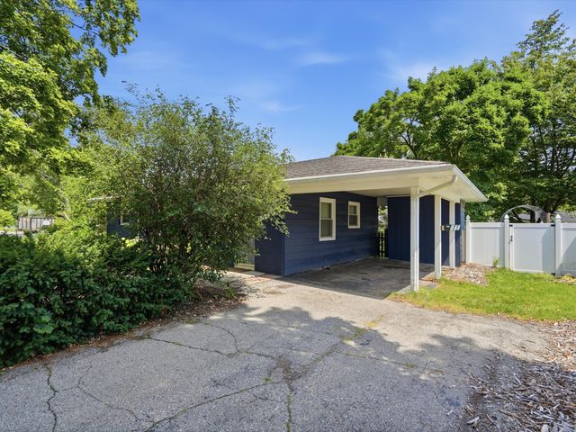 1181 Kay Parkway, Ann Arbor, MI 48103