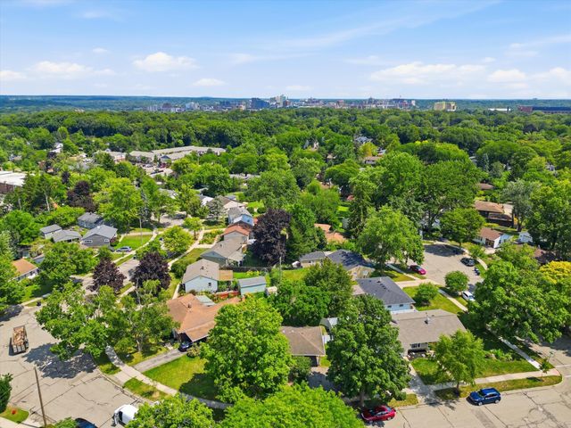 1181 Kay Parkway, Ann Arbor, MI 48103