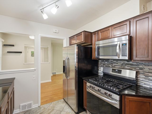 1181 Kay Parkway, Ann Arbor, MI 48103