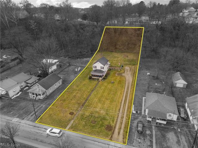 1312 Broadway Avenue, Parkersburg, WV 26101