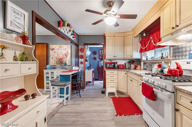 1312 Broadway Avenue, Parkersburg, WV 26101