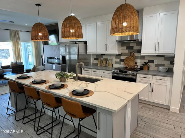 1224 E HAYWARD Avenue, Phoenix, AZ 85020