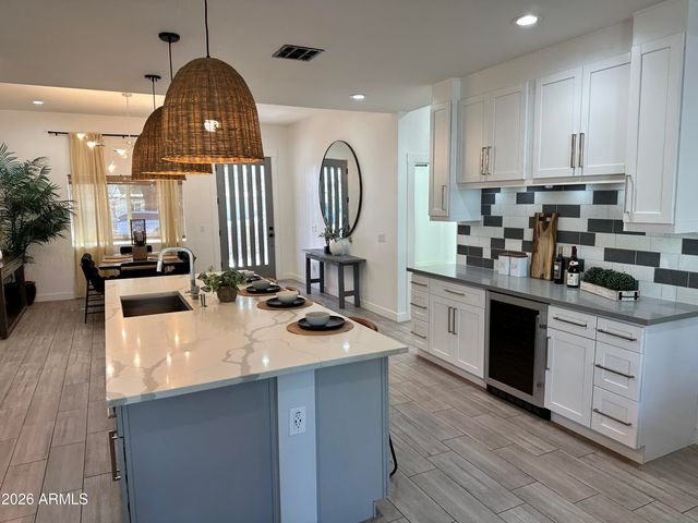 1224 E HAYWARD Avenue, Phoenix, AZ 85020