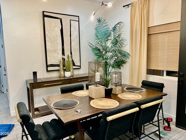 1224 E HAYWARD Avenue, Phoenix, AZ 85020