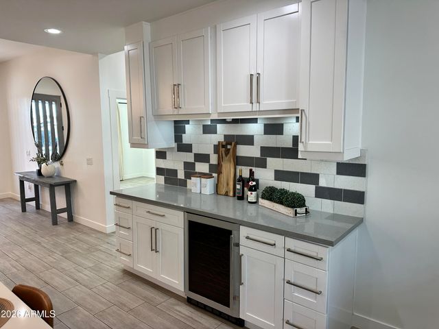 1224 E HAYWARD Avenue, Phoenix, AZ 85020